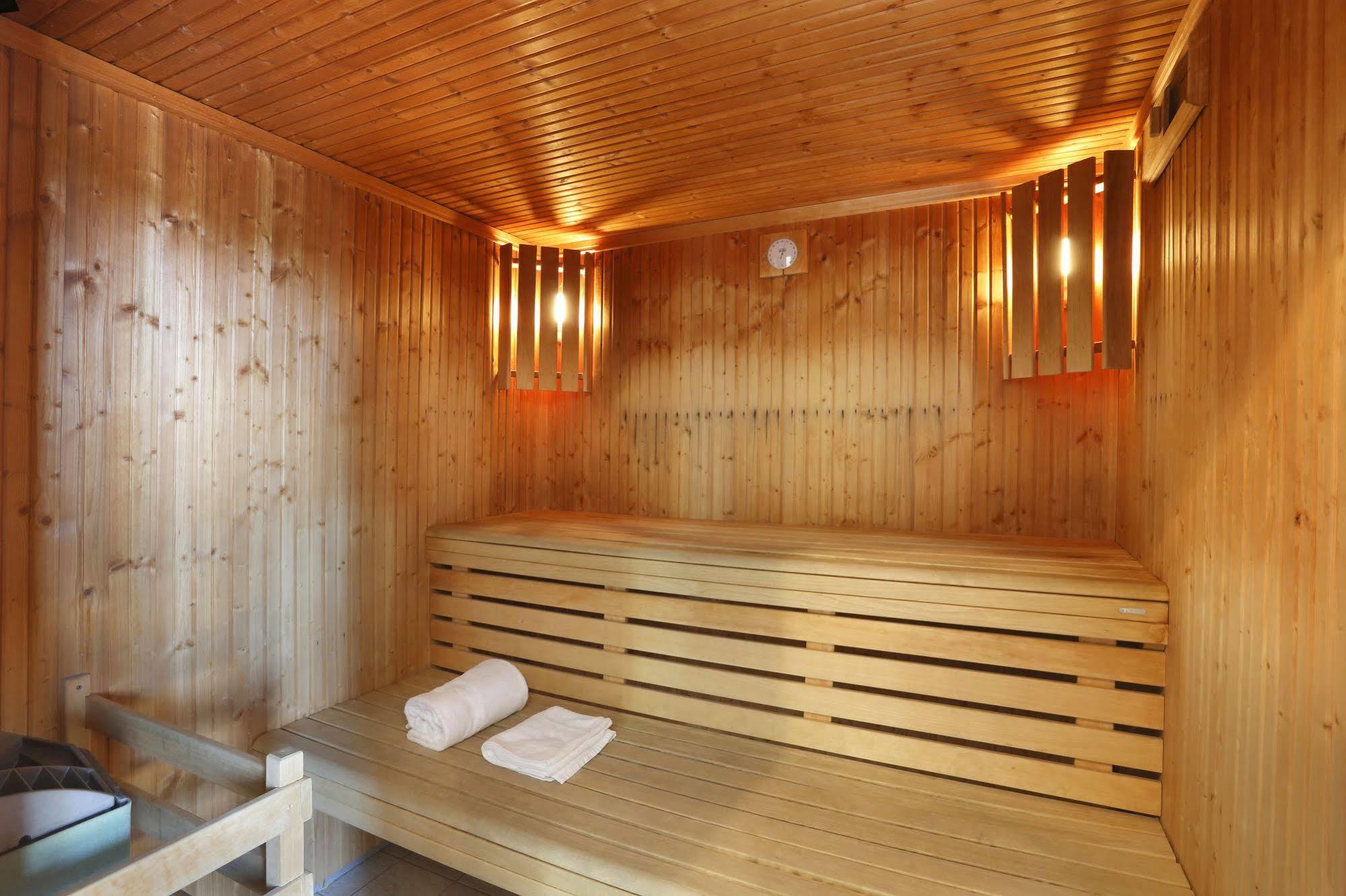 Residence Nemea Les Roches Saint-Pol-de-Léon Εξωτερικό φωτογραφία